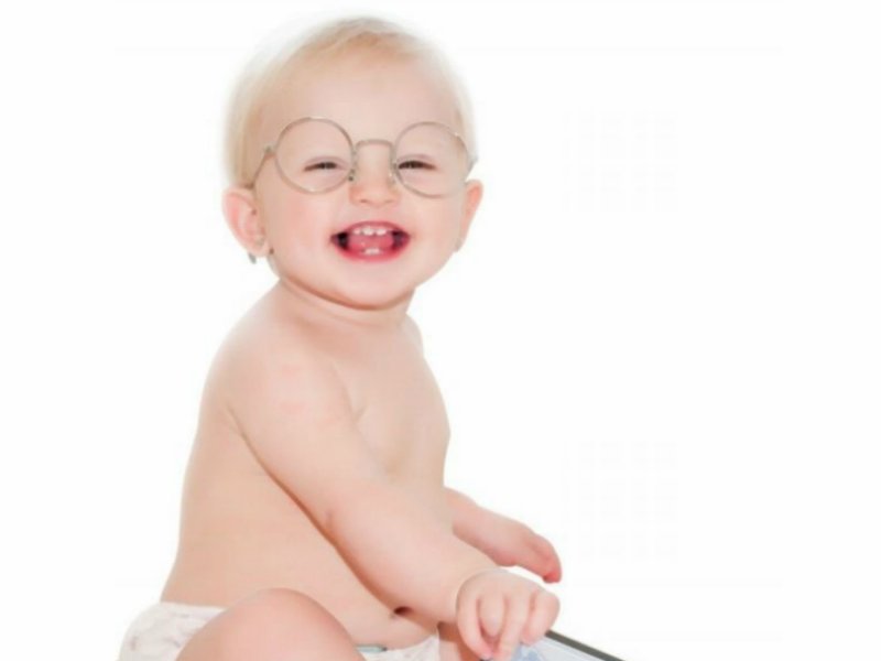 Маленькому ребенку должно быть удобно в очках Маленькому ребенку должно быть удобно в очках