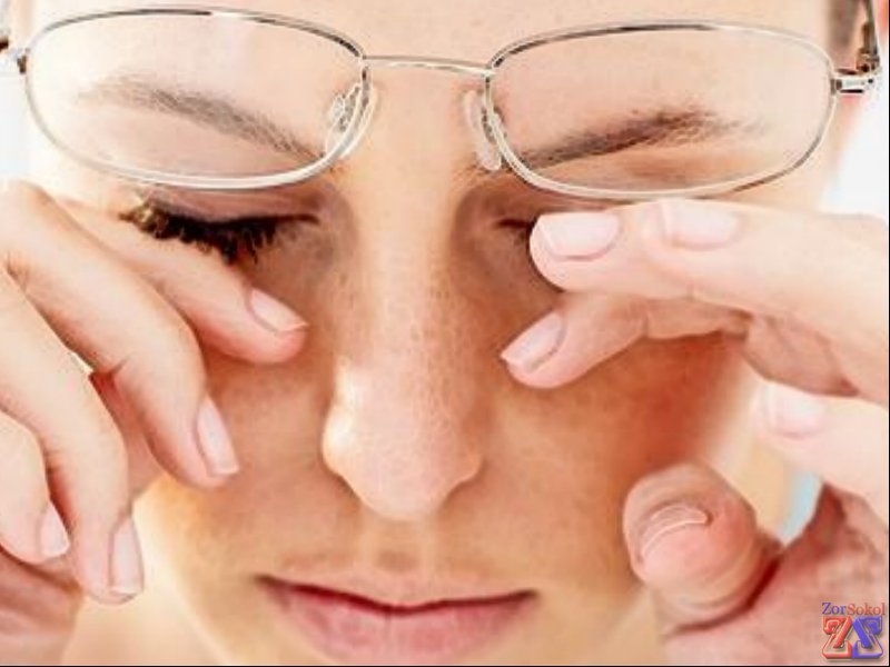 При закапывании может ощущаться жжение При закапывании может ощущаться жжение