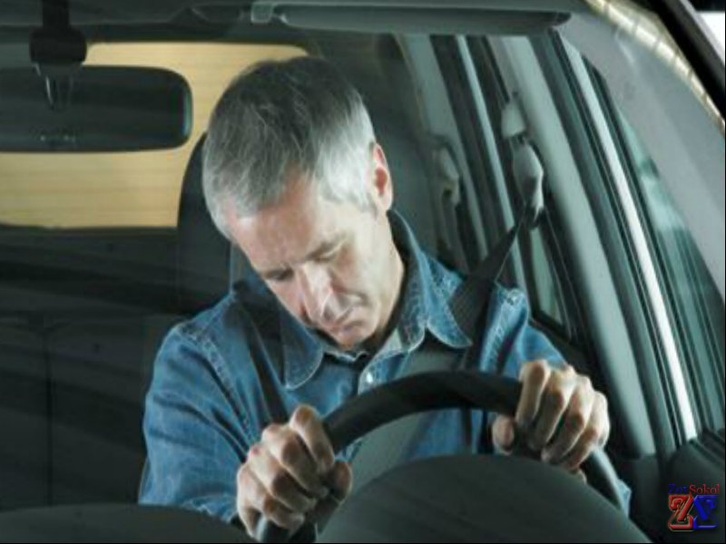 После инсталляции не рекомендуется сразу садиться за руль После инсталляции не рекомендуется сразу садиться за руль