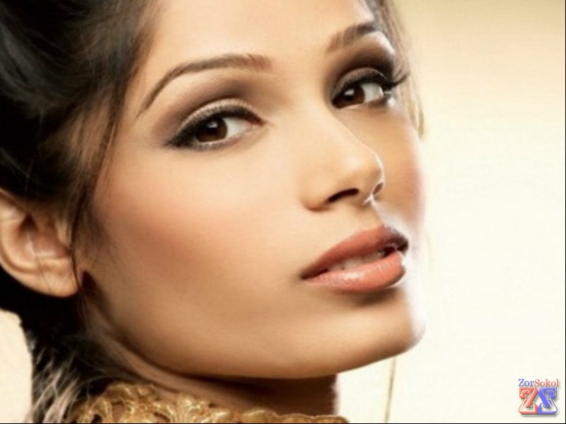 Кареглазкам идут практически любые тени Кареглазкам идут практически любые тени