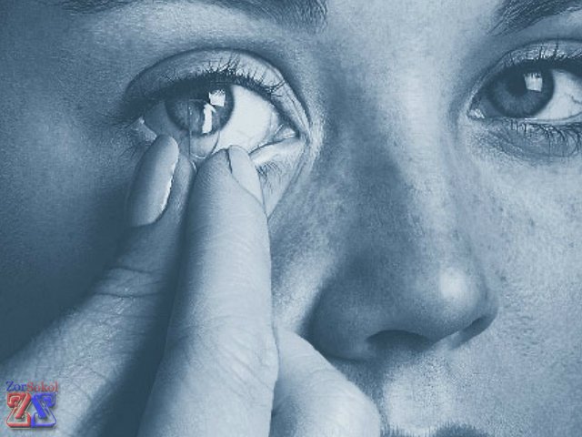 Захват двумя пальцами для снятия Захват двумя пальцами для снятия