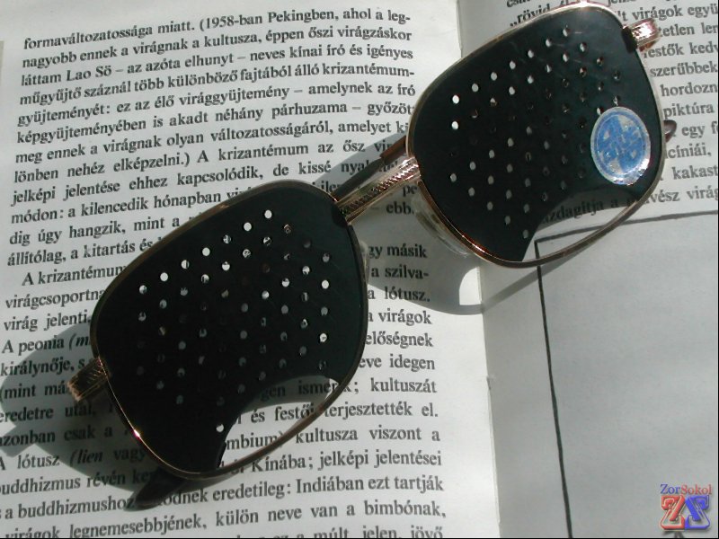 При ношении дырчатых очков нужно соблюдать определенные правила При ношении дырчатых очков нужно соблюдать определенные правила