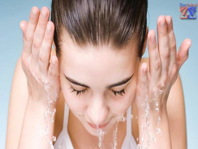 Плеснуть в глаза водички Плеснуть в глаза водички