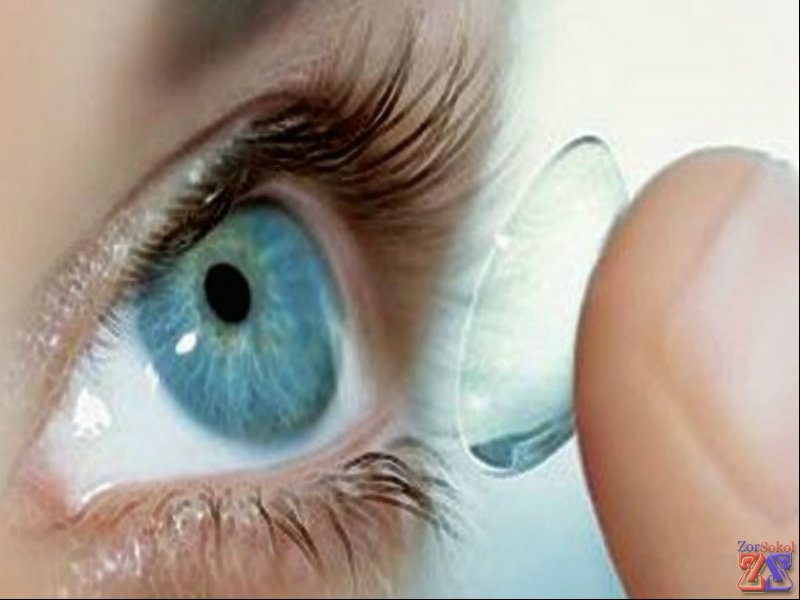 Перед инсталляцией контактные линзы снимают Перед инсталляцией контактные линзы снимают